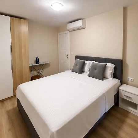 公寓 Lazur Park 布尔加斯